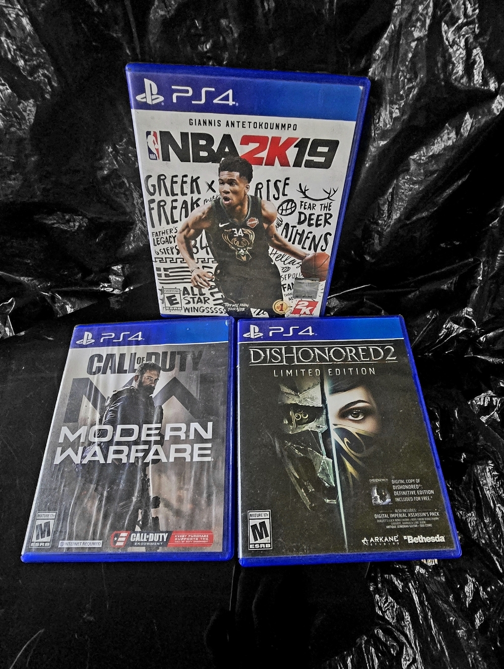 PS4 Game Bundle - Modern Warfare, Dishonored 2, NBA 2K19